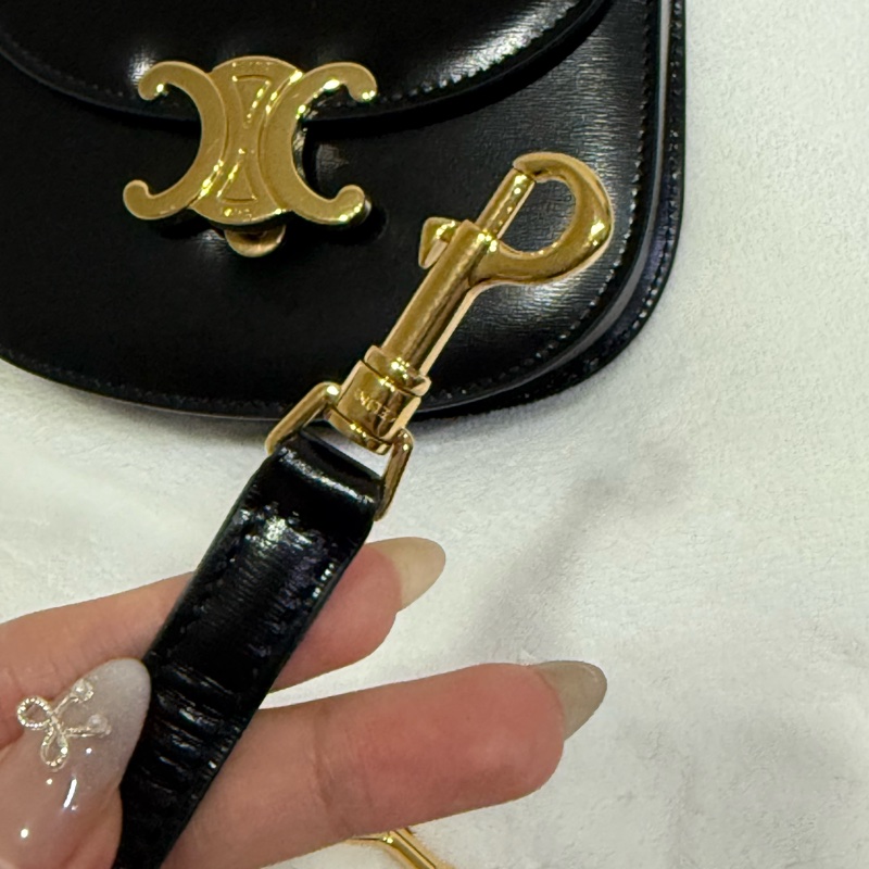 近全新 CELINE MINI BESACE CLEA-7