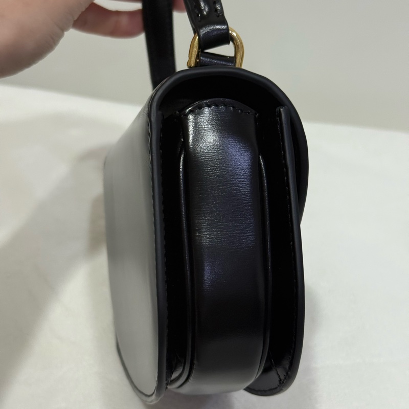 近全新 CELINE MINI BESACE CLEA-12