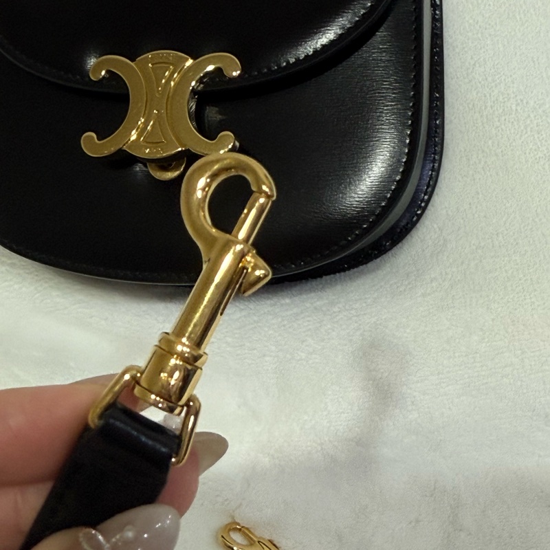 近全新 CELINE MINI BESACE CLEA-20