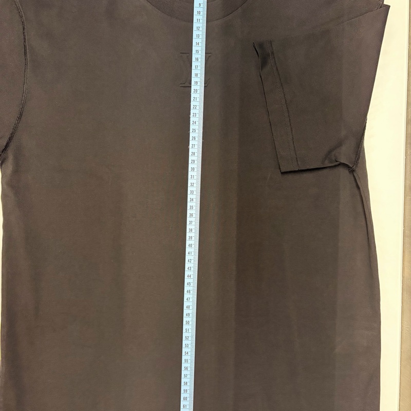 LV/路易威登/LOUIS VUITTON/浮雕LOGO黑色S短袖T恤-17