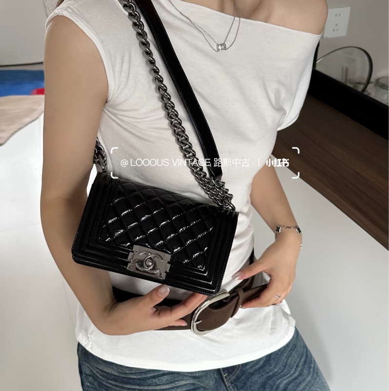✨Chanel 黑銀油蠟皮leboy小號-0