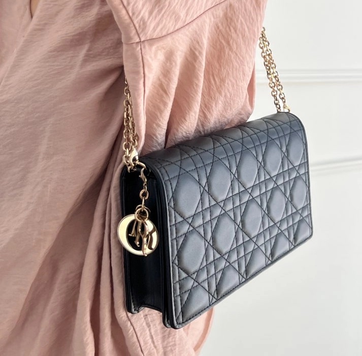【90%新 ✨ 全網最低價!】Dior 迪奧戴妃 黑金woc 三合一 鏈條包(下單前請私聊確認❤️)-1