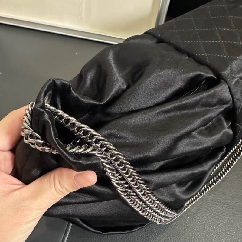 【96%新 ✨ 全網最低價！】中古 Chanel香奈兒2.55緞面蝴蝶結鏈條包 黑色緞面 （下單前先跟我們確認❤️）-5