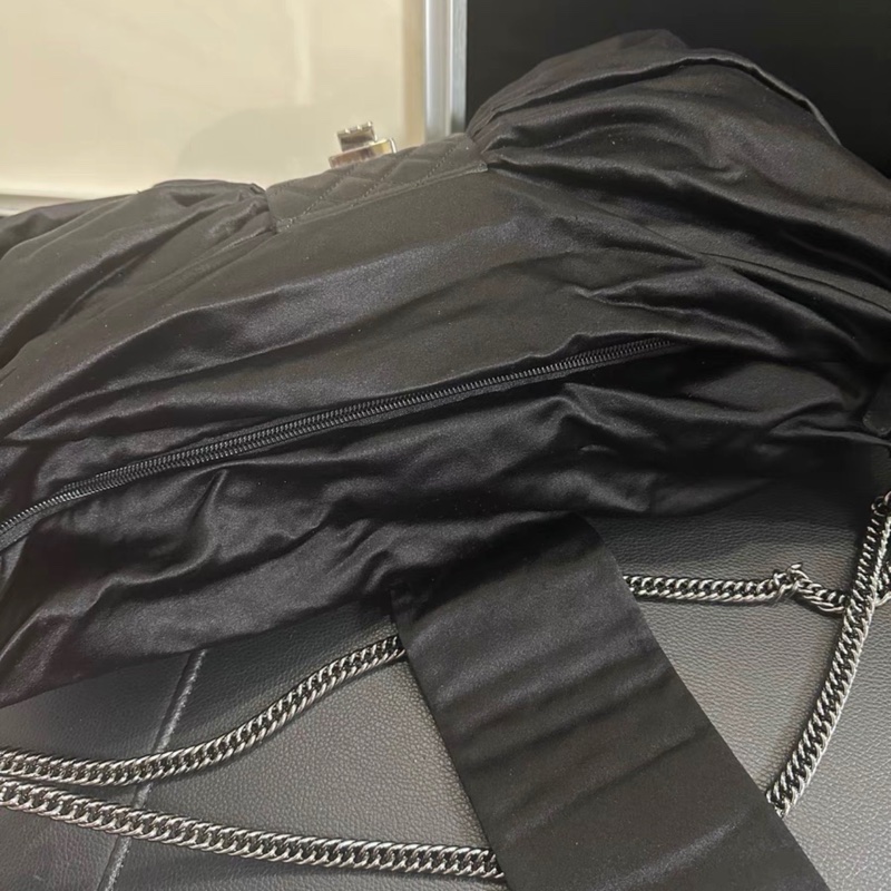 【96%新 ✨ 全網最低價！】中古 Chanel香奈兒2.55緞面蝴蝶結鏈條包 黑色緞面 （下單前先跟我們確認❤️）-6
