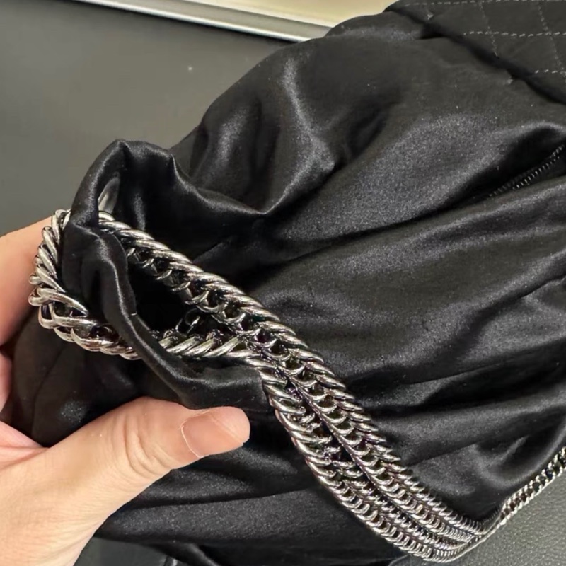 【96%新 ✨ 全網最低價！】中古 Chanel香奈兒2.55緞面蝴蝶結鏈條包 黑色緞面 （下單前先跟我們確認❤️）-10