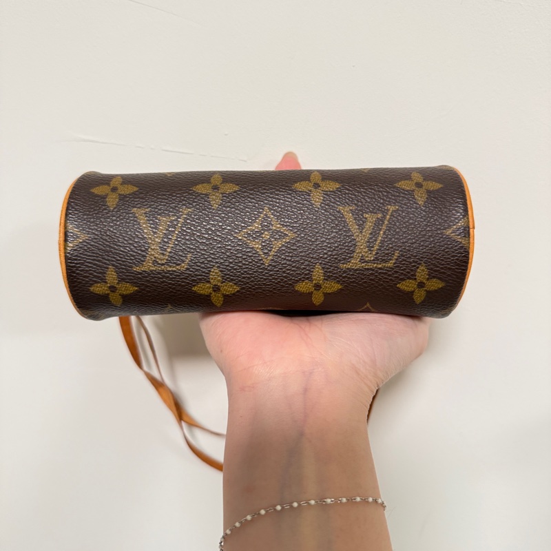 LOUIS VUITTON Monogram Papillon Pochette 巴比龍 老花小筆筒包-2