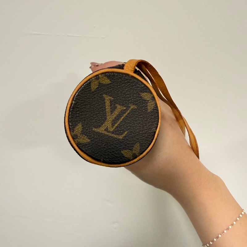 LOUIS VUITTON Monogram Papillon Pochette 巴比龍 老花小筆筒包-6