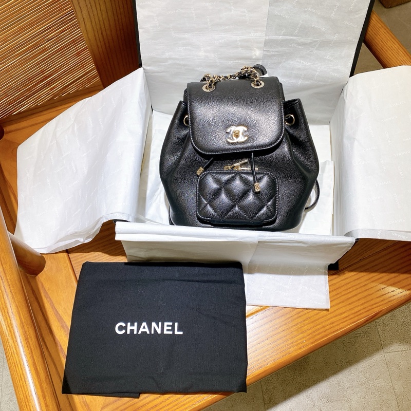 【全新品】香奈兒Chanel 黑色菱格紋荔枝牛皮經典LOGO金扣後背包 晶片款mini可愛俏皮可甜可鹹-0