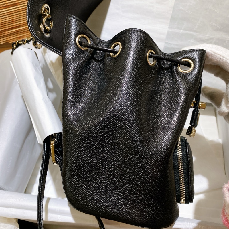 【全新品】香奈兒Chanel 黑色菱格紋荔枝牛皮經典LOGO金扣後背包 晶片款mini可愛俏皮可甜可鹹-6