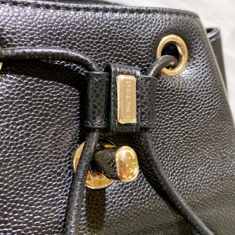 【全新品】香奈兒Chanel 黑色菱格紋荔枝牛皮經典LOGO金扣後背包 晶片款mini可愛俏皮可甜可鹹-22