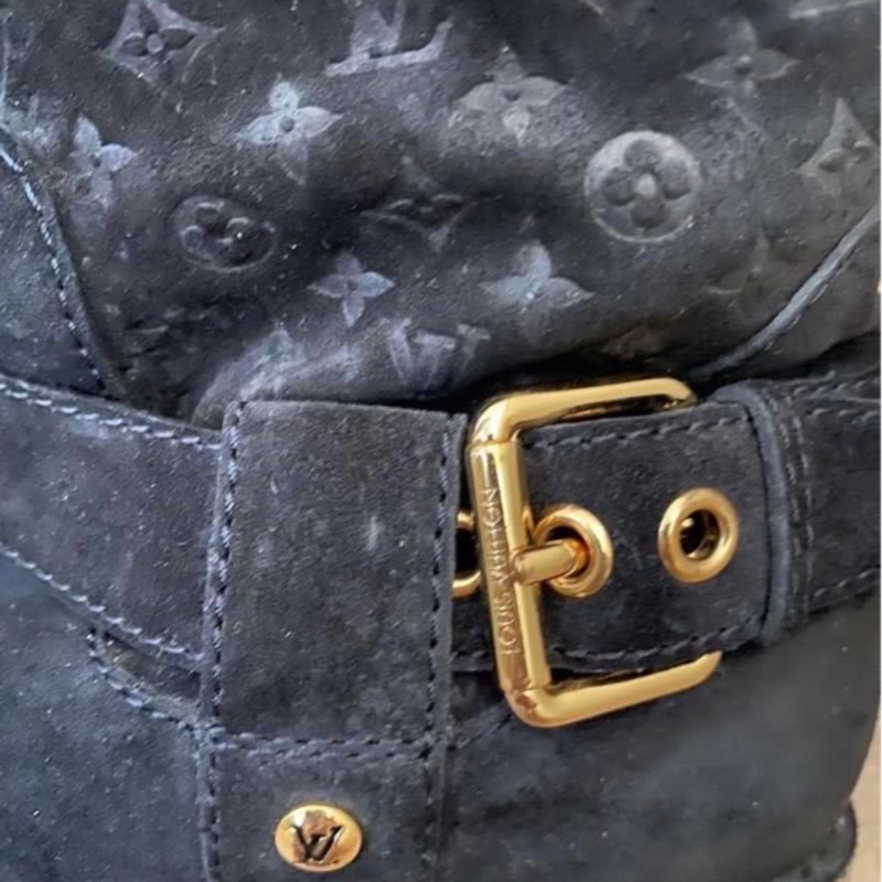 LV Monogram 羊毛襯裡長靴-3