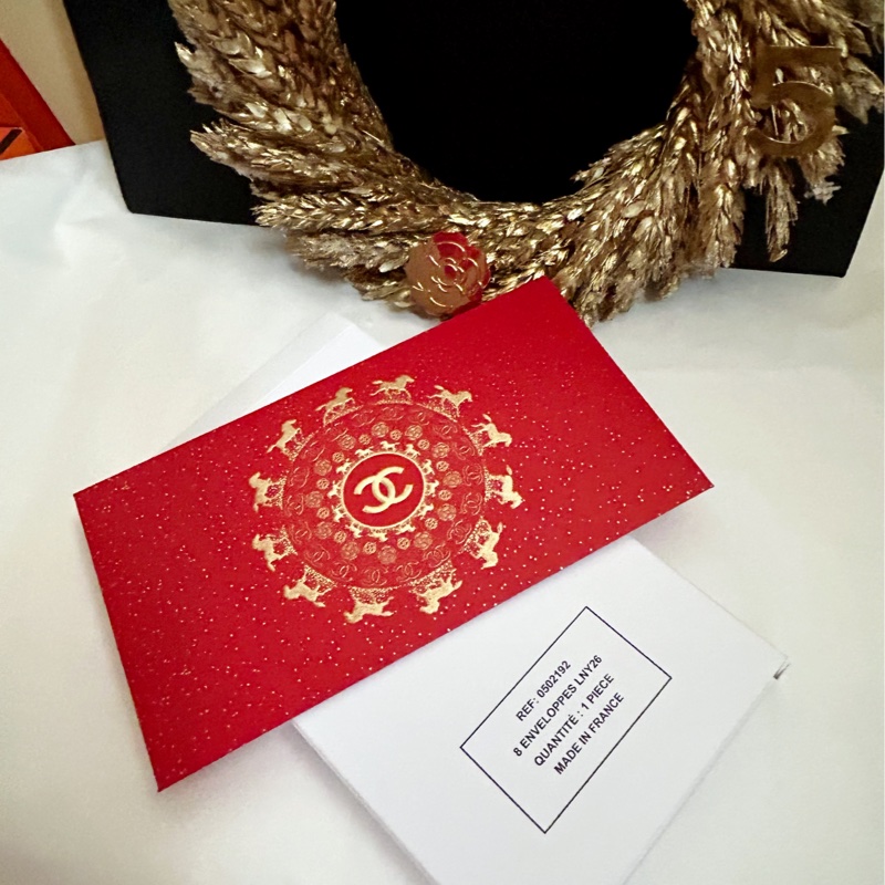 Chanel26紅包袋（👩🏻‍🦰法國製；紅金閃粉設計、看似簡單，其實㘣盤中藏巧妙⋯，每匹奔跑的馬姿式有不同！💕）-1