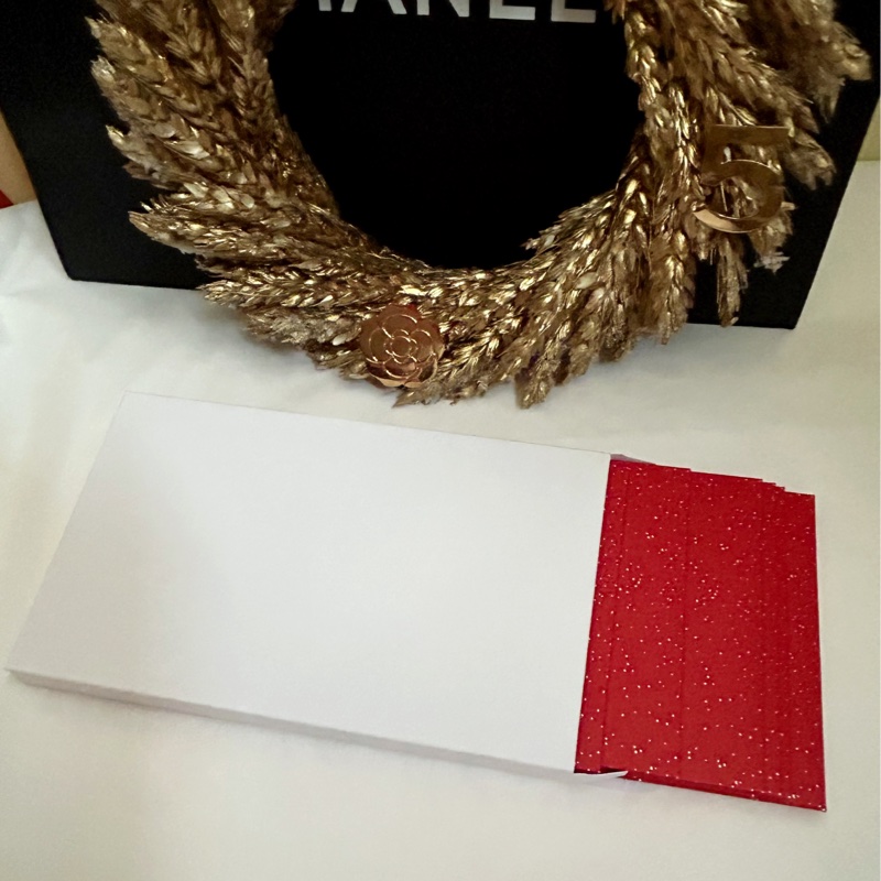Chanel26紅包袋（👩🏻‍🦰法國製；紅金閃粉設計、看似簡單，其實㘣盤中藏巧妙⋯，每匹奔跑的馬姿式有不同！💕）-7