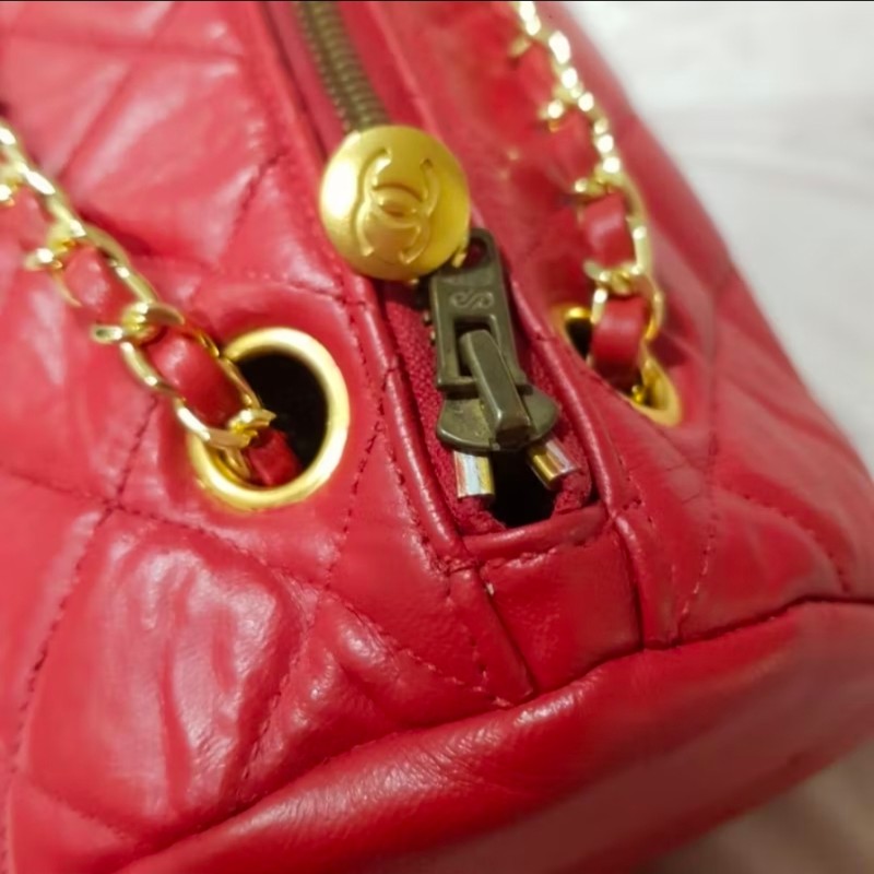 Chanel 紅色圓筒包斜背包-2