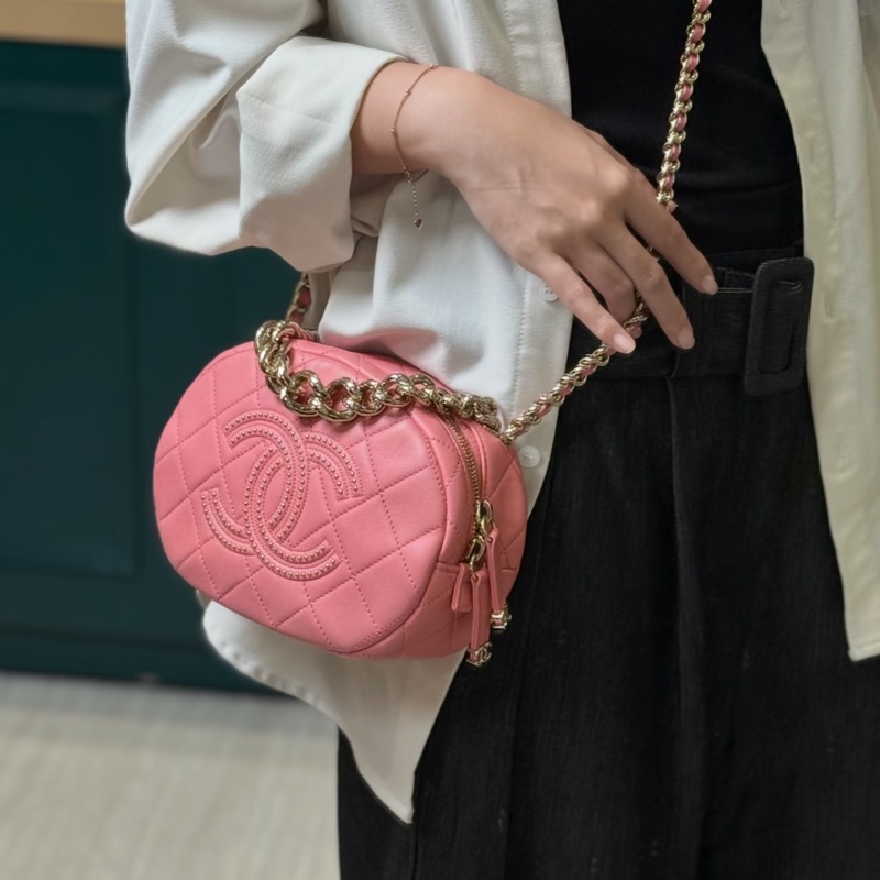 Chanel香奈兒粉色大雙C相機包 camera bag-1