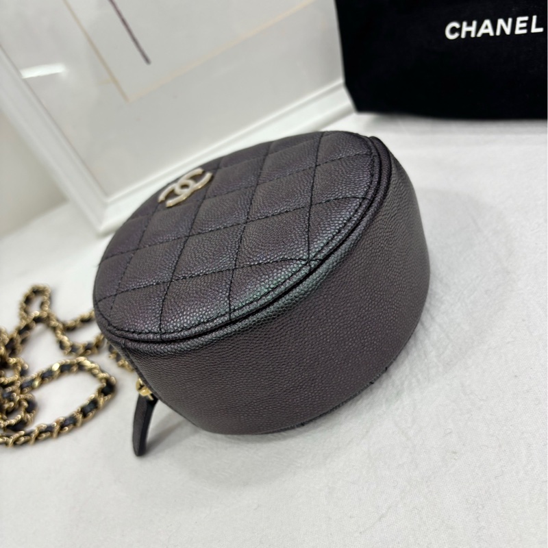 Chanel 香奈兒 幻彩黑色羊皮 琺瑯扣 小圓餅 27開  尺寸：12x12x5.5cm  有購證-4