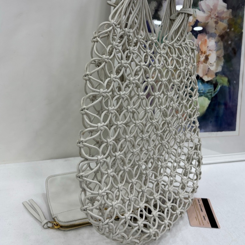 miumiu/繆繆 白色鏤空編織手提包-1