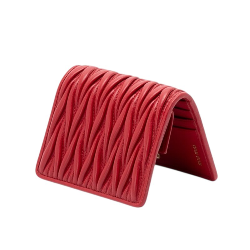【MIU MIU】Small Matelasse 納帕軟皮 皮夾 錢包 卡夾 錢包 紅色 5MV204-4