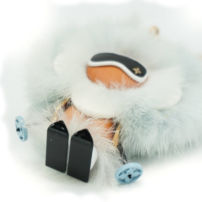 Louis Vuitton 展示品 滑雪毛皮木質包飾鑰匙扣(M67395-淺藍)-3