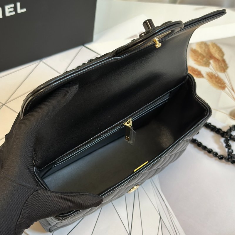 CHANEL 25C漆皮手柄Handle Mini CF - So black-6