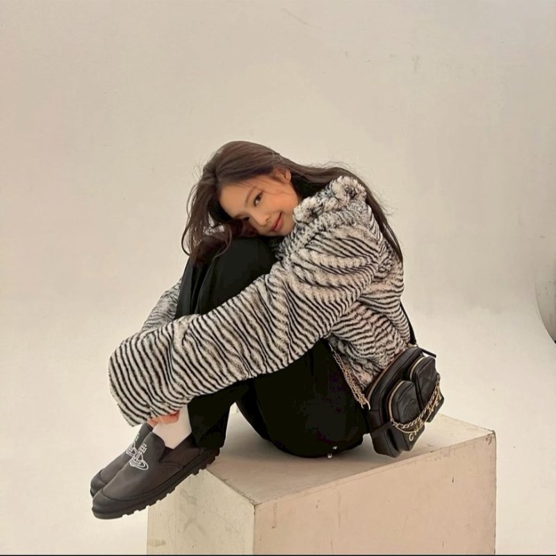 CHANEL 雙口袋炸藥包 - 小號黑金-11