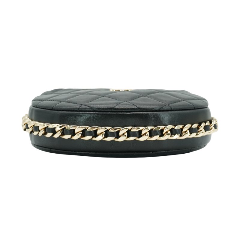 Chanel 菱格羊皮淡金釦手提彎月包(AP3095-黑)-3