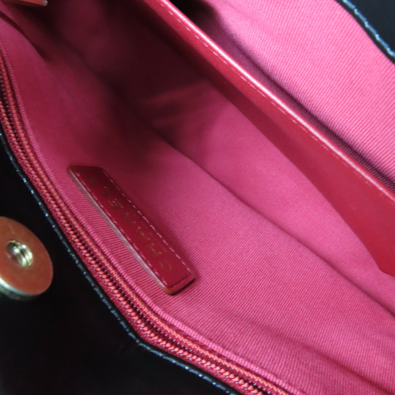 黑色 菱格紋 牛皮 Wavy CC Hobo 肩背包【CHANEL 香奈兒】 AS4322-4