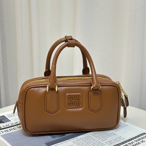 Miu Miu - Arcadie保齡球包 - 小號焦糖棕