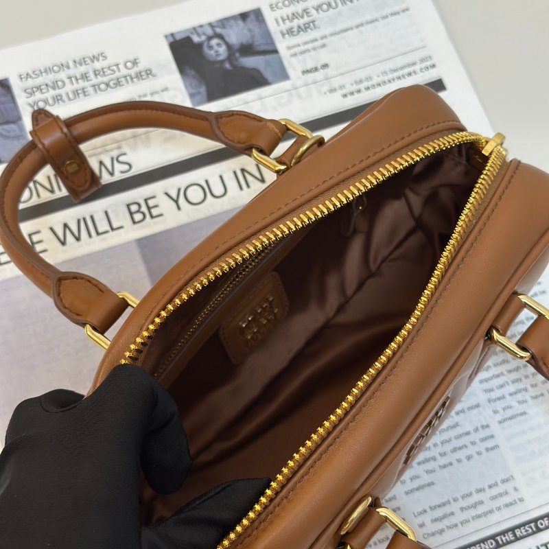 Miu Miu - Arcadie保齡球包 - 小號焦糖棕-7