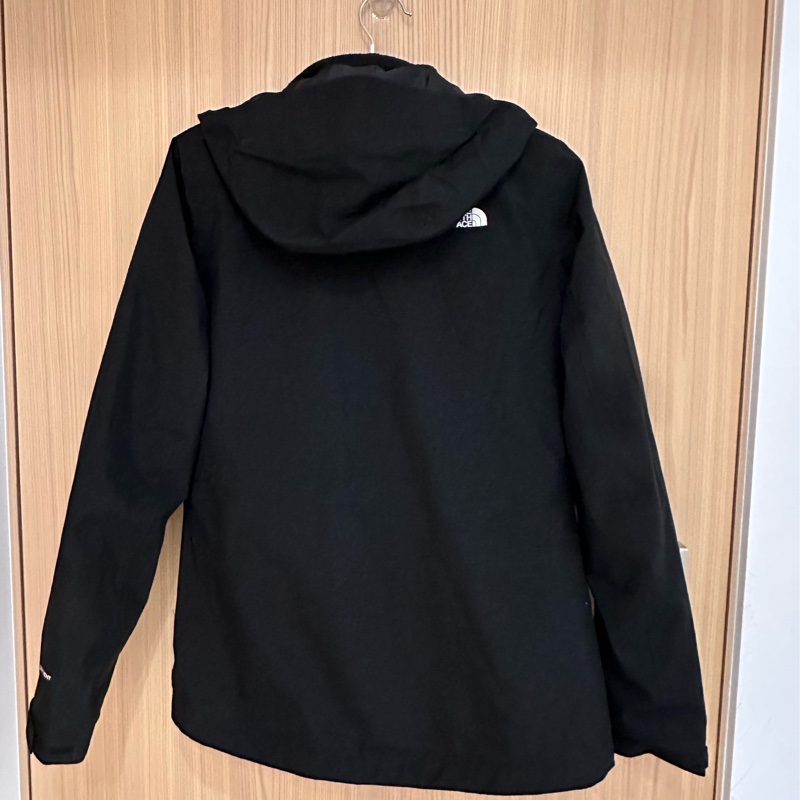 北臉The north face女款黑色DRYVENT防水抓絨內裡三合一外套 經典三合一外套防水、防磨、防風-8