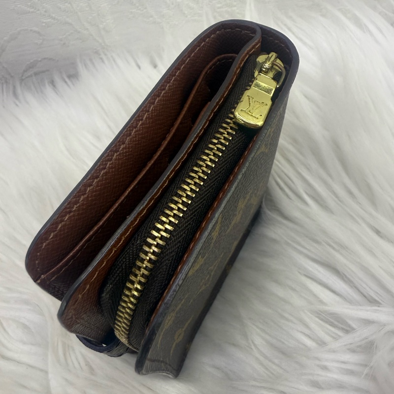 Louis Vuitton Wallet-15