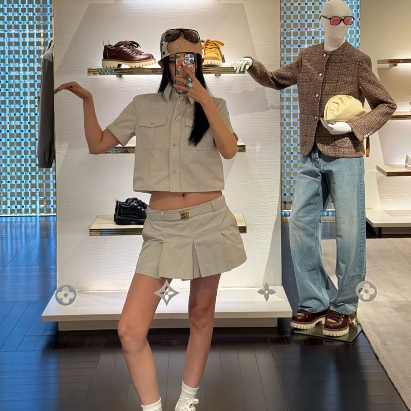 Miu Miu 麂皮 米白色 德訓鞋#36 36.5 37 37.5 38 38.5 39-3