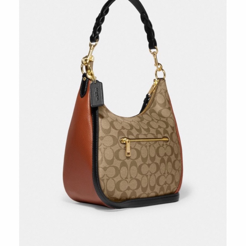 Coach 女士 Jules Hobo 單肩包均碼碼尺寸參考模特圖-1
