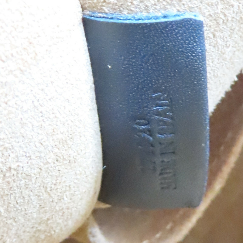 黑色 牛皮 Gate Anagram 水桶包 斜背包【LOEWE 羅威】 309.22.Z57-6