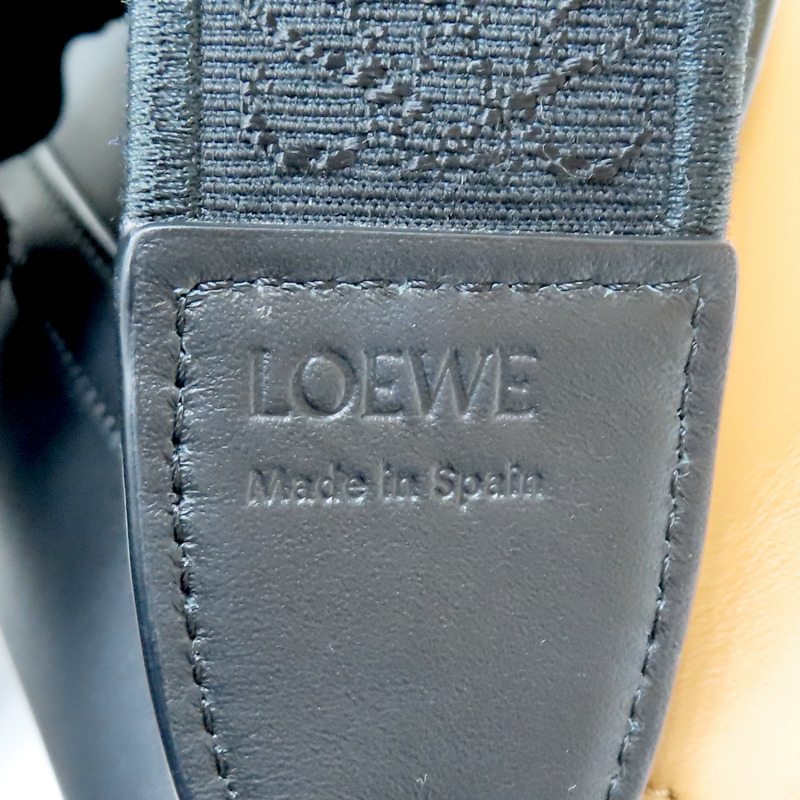 黑/棕色 牛皮 Mini Gate Dual 肩背包【LOEWE 羅威】 A650N46X13-10
