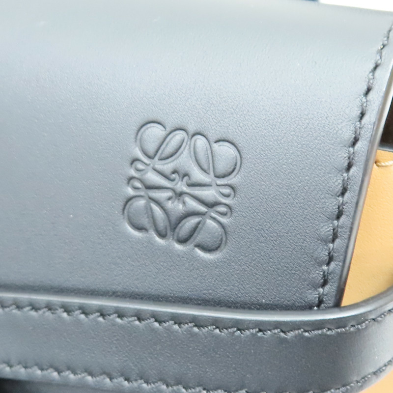 黑/棕色 牛皮 Mini Gate Dual 肩背包【LOEWE 羅威】 A650N46X13-11