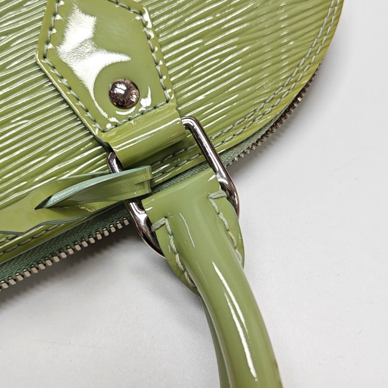 LOUIS VUITTON ALMA小號淺綠色EPI牛皮水波紋壓紋貝殼包手提包銀色五金-10