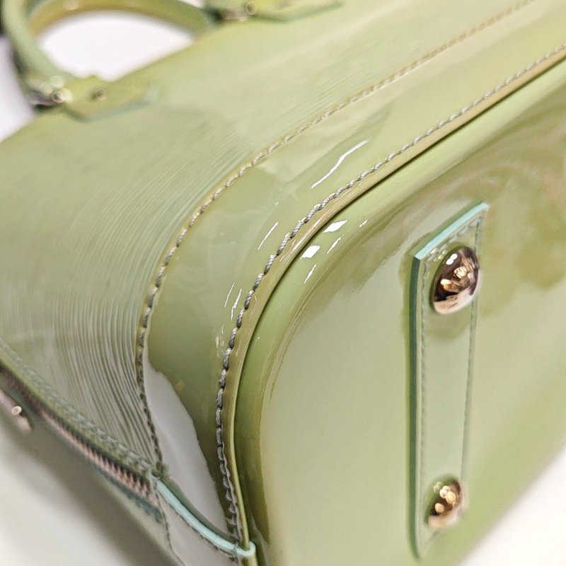 LOUIS VUITTON ALMA小號淺綠色EPI牛皮水波紋壓紋貝殼包手提包銀色五金-14
