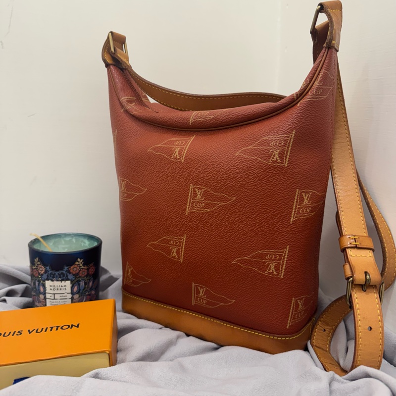 Louis Vuitton 「特價出清」1995美洲杯帆船賽限量斜挎包vintage 中古 二手-1