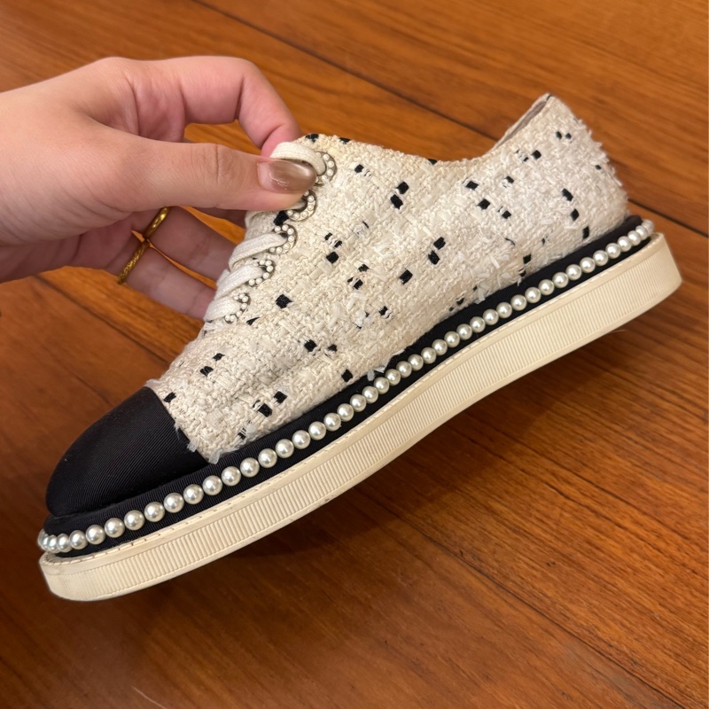 Chanel白毛呢珍珠休閒鞋 38號 新年大特價❤️-6