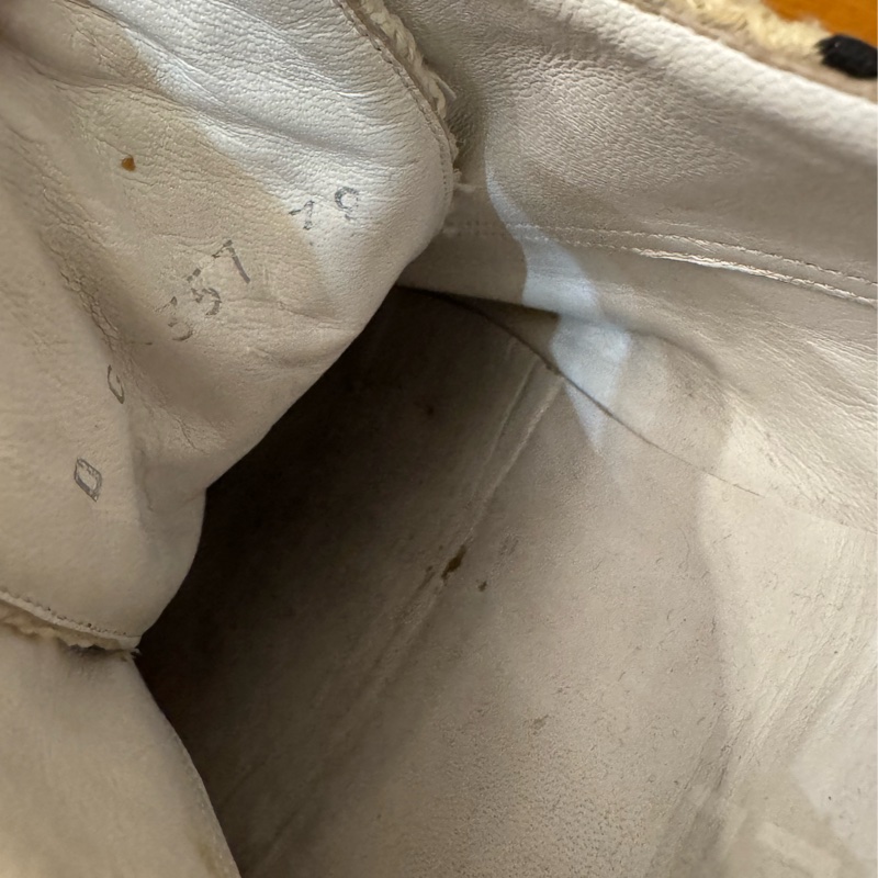 Chanel白毛呢珍珠休閒鞋 38號 新年大特價❤️-12