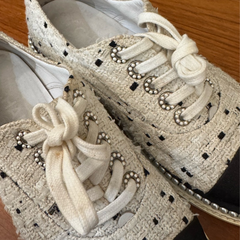 Chanel白毛呢珍珠休閒鞋 38號 新年大特價❤️-24