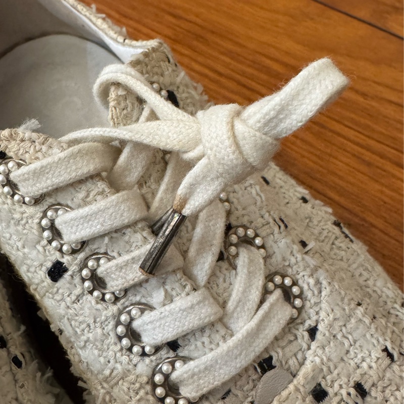 Chanel白毛呢珍珠休閒鞋 38號 新年大特價❤️-25