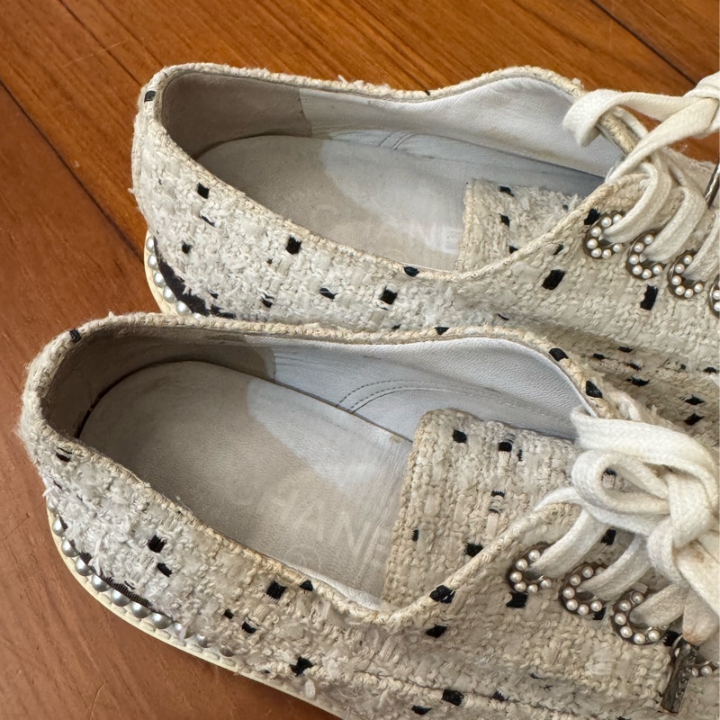 Chanel白毛呢珍珠休閒鞋 38號 新年大特價❤️-26