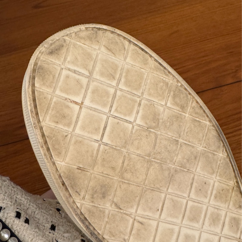 Chanel白毛呢珍珠休閒鞋 38號 新年大特價❤️-33