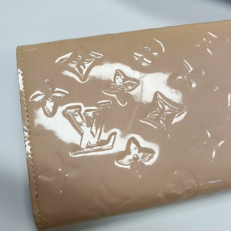 LOUIS VUITTON SARAH淺粉色漆皮老花壓紋錢包金色五金-11