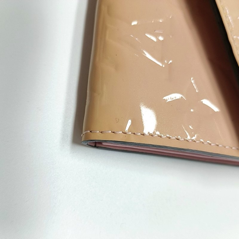 LOUIS VUITTON SARAH淺粉色漆皮老花壓紋錢包金色五金-12