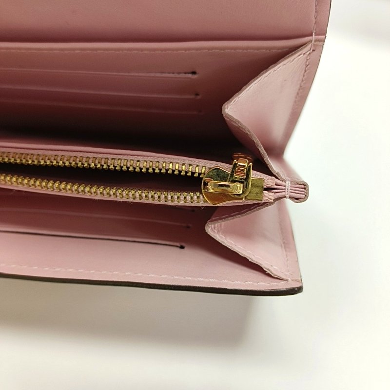 LOUIS VUITTON SARAH淺粉色漆皮老花壓紋錢包金色五金-13