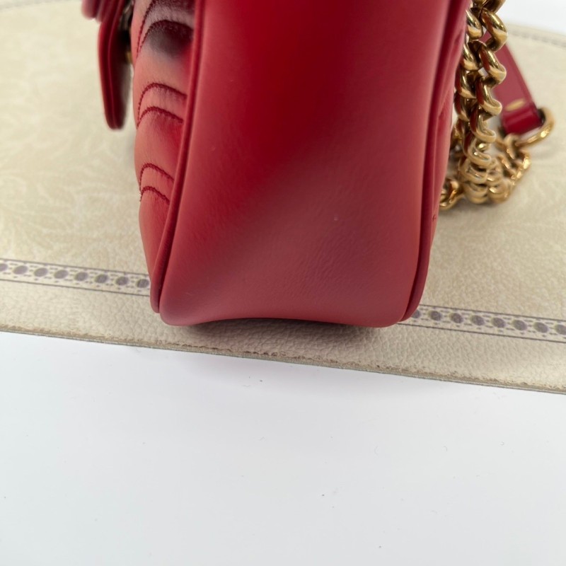 zzz GUCCI古馳 馬蒙22單肩斜挎包 古金色的經典雙G標誌 整體飽滿又精緻 出門輕便又百搭-15