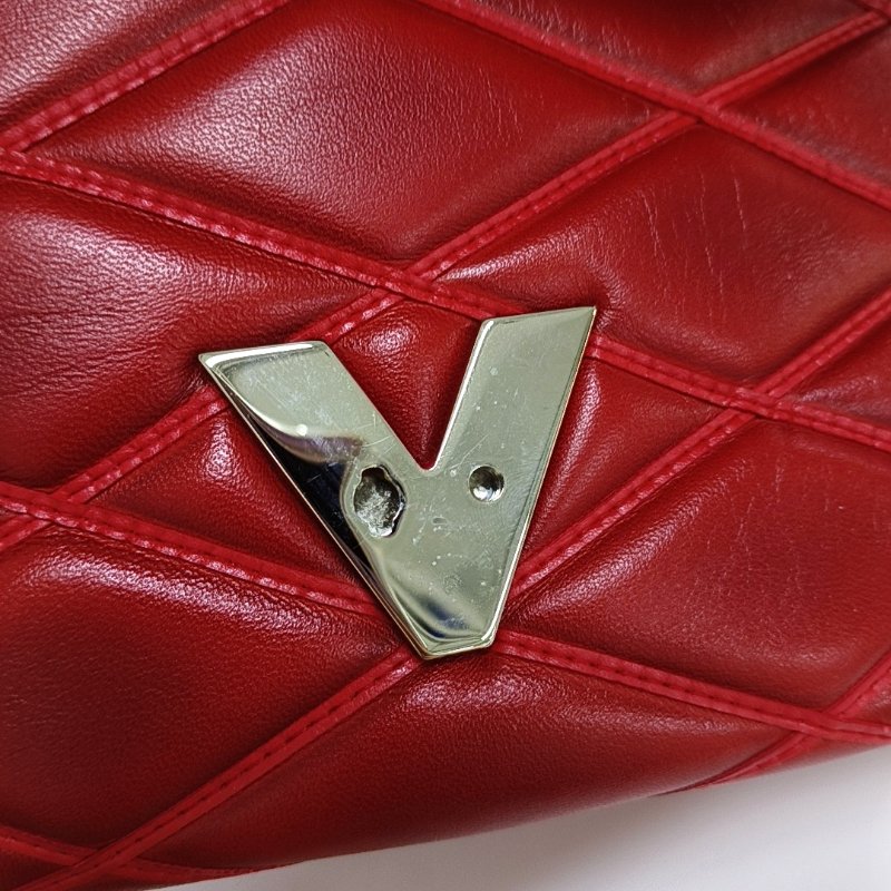 LOUIS VUITTON GO-14紅色羊皮絎縫單肩包銀色五金-9